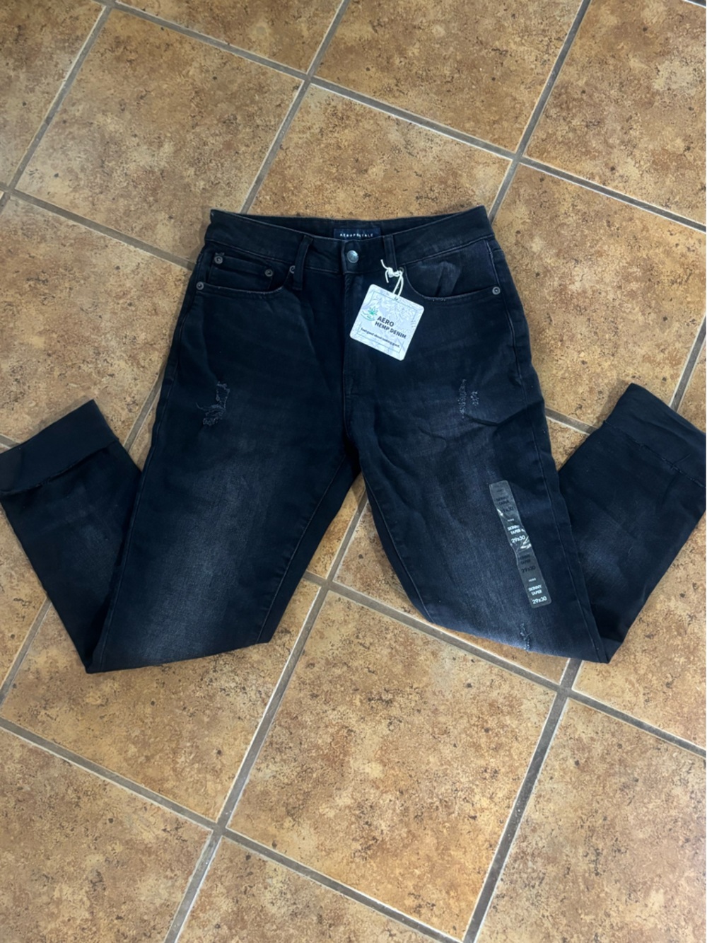 Aeropostale Men’s Black Slim Straight Jeans